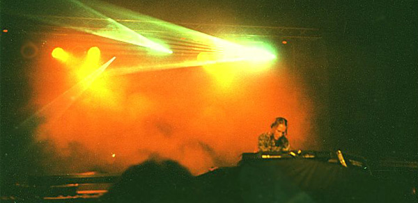 Tjad Koneisto-festivaaleilla 2001